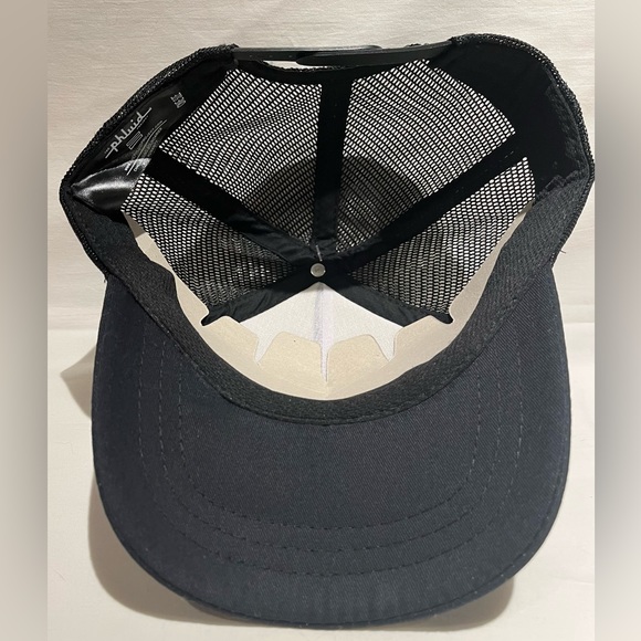 Pride “Born To Love” Cap - Picture 4 of 7